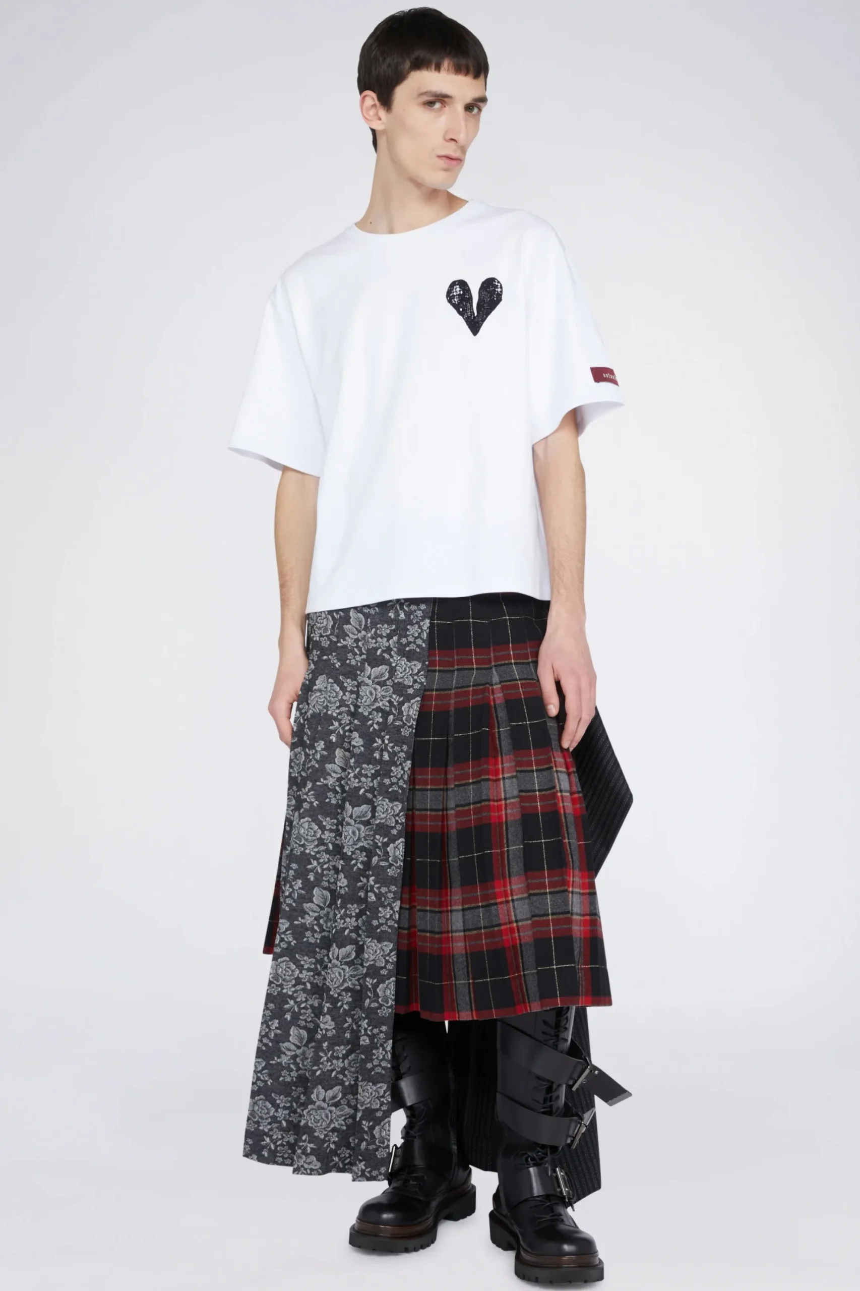 Hot T-shirt Cuore Bianca Uomo Uomo