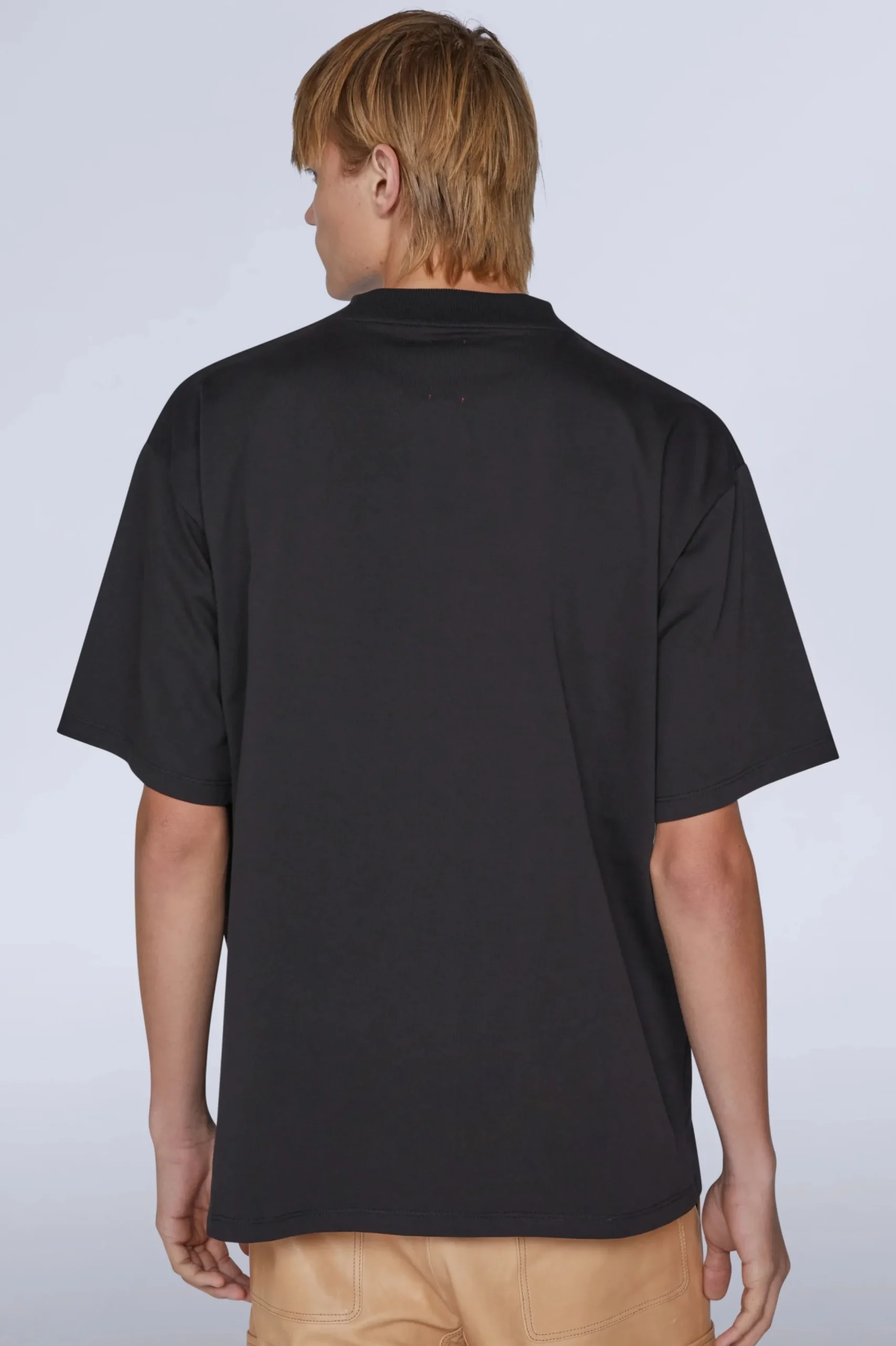 New T-shirt Maicuntentu Nera Uomo Uomo